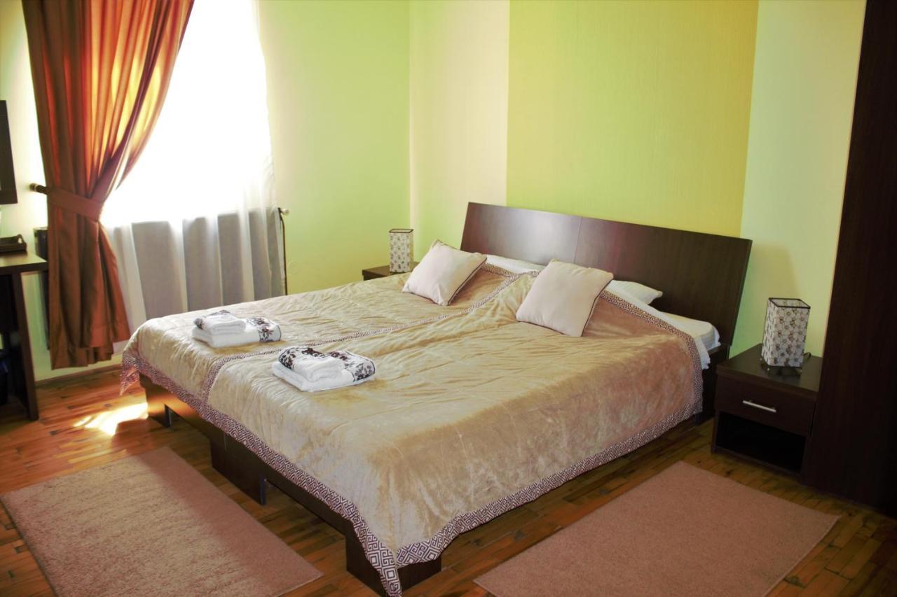 Garni Hotel City Kruševac Buitenkant foto