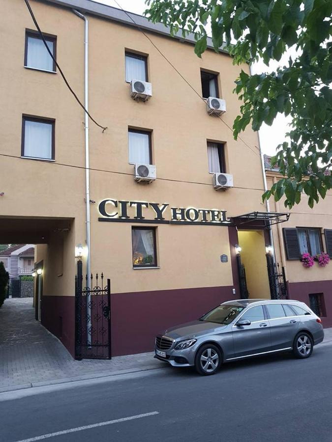 Garni Hotel City Kruševac Buitenkant foto