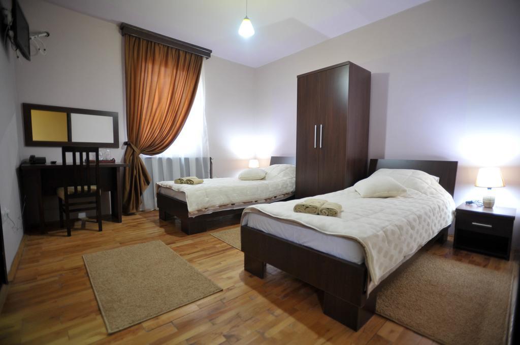 Garni Hotel City Kruševac Kamer foto