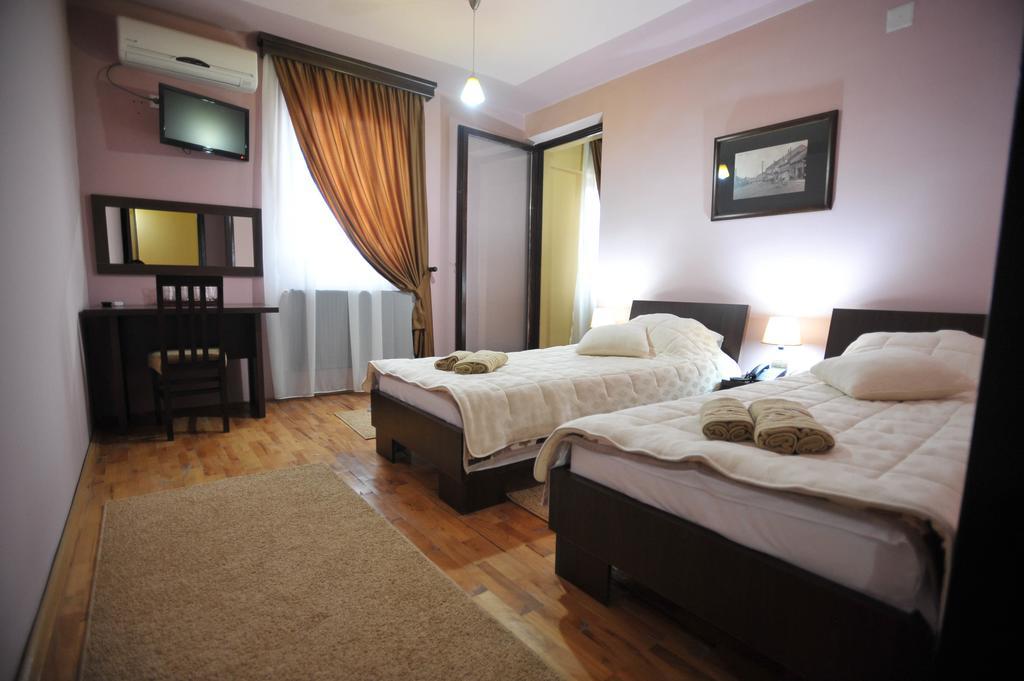 Garni Hotel City Kruševac Kamer foto