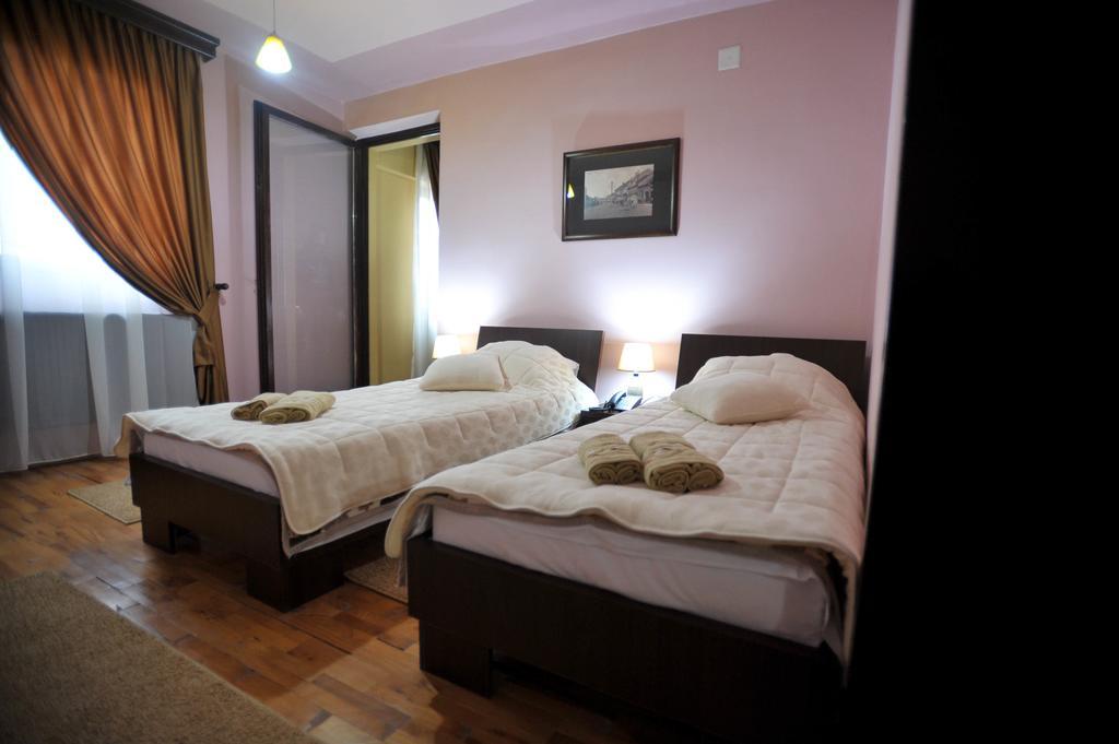 Garni Hotel City Kruševac Kamer foto