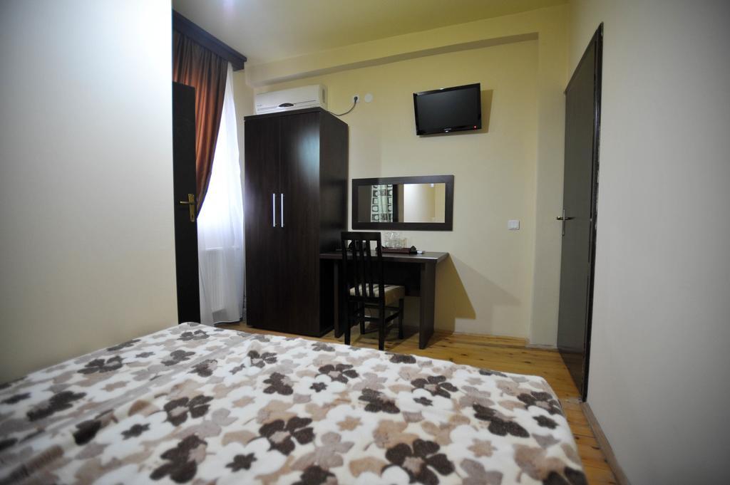 Garni Hotel City Kruševac Kamer foto